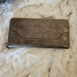 Frye Leather Zip Wallet in Distressed Gray